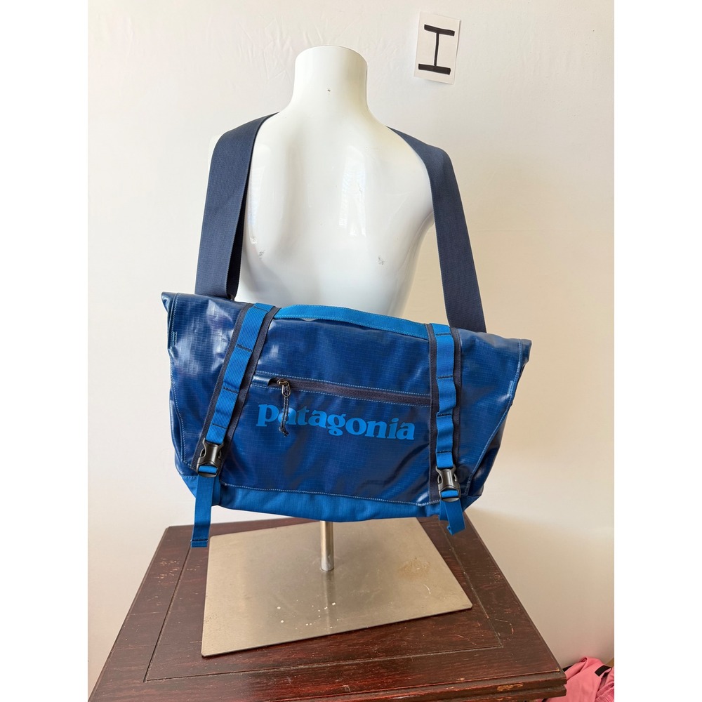 Patagonia Messenger Bag Black Hole Series Blue